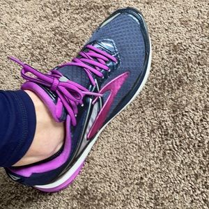 Brooks Ravenna 8 running shoe Sneaker